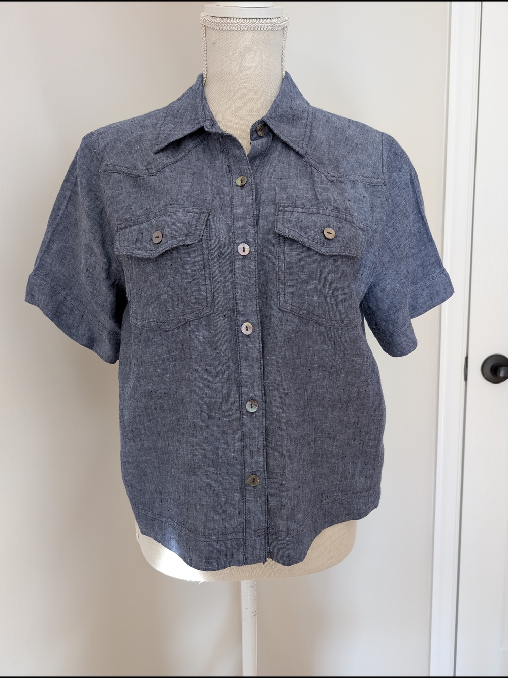 Chambray Linen Button-Front Short Sleeve Shirt - Blue